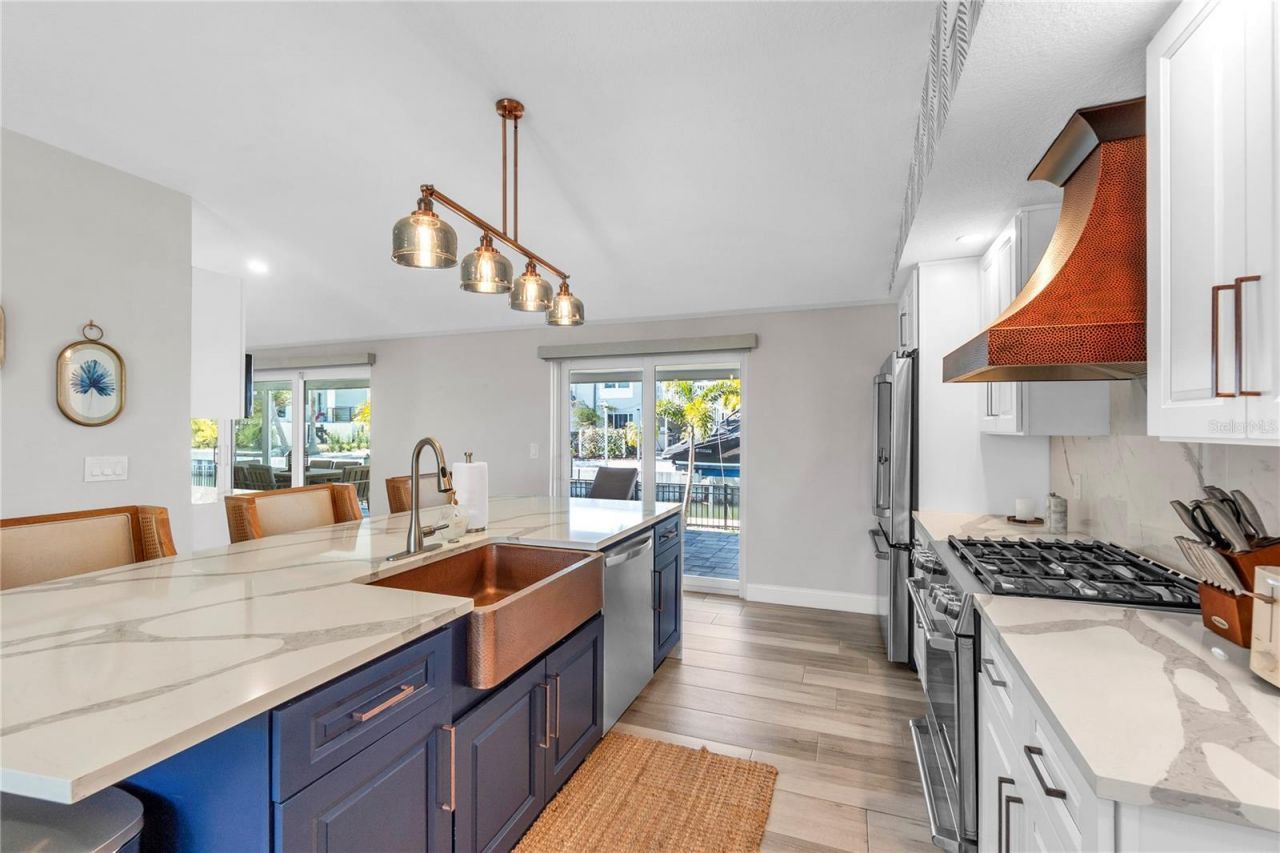 765 Saint Judes Drive N, Longboat Key, FL 34228 Photo