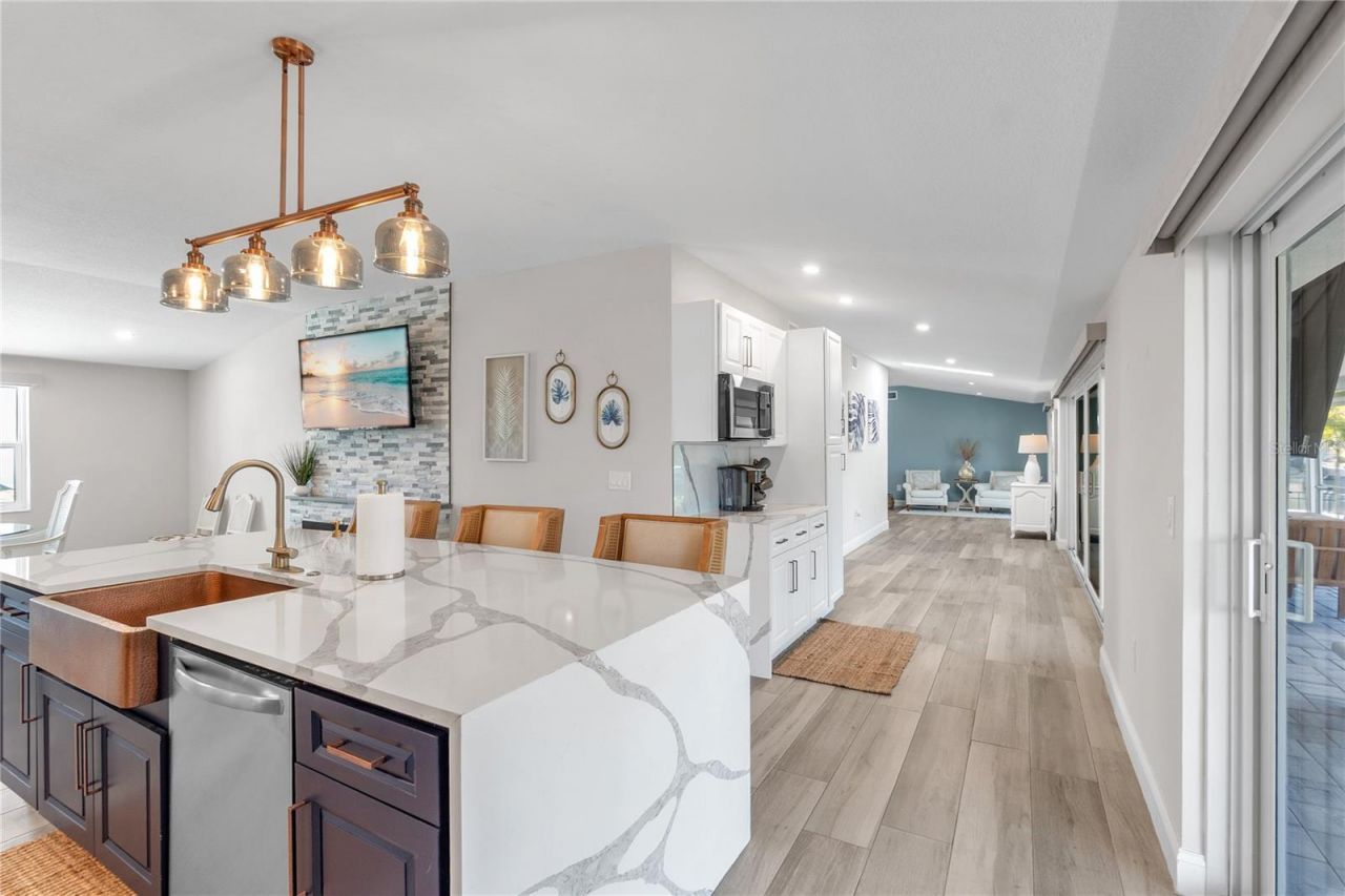 765 Saint Judes Drive N, Longboat Key, FL 34228 Photo