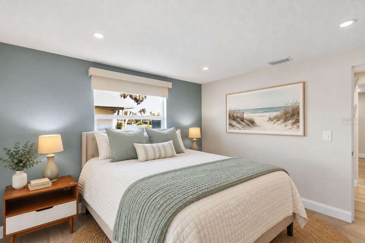 765 Saint Judes Drive N, Longboat Key, FL 34228 Photo