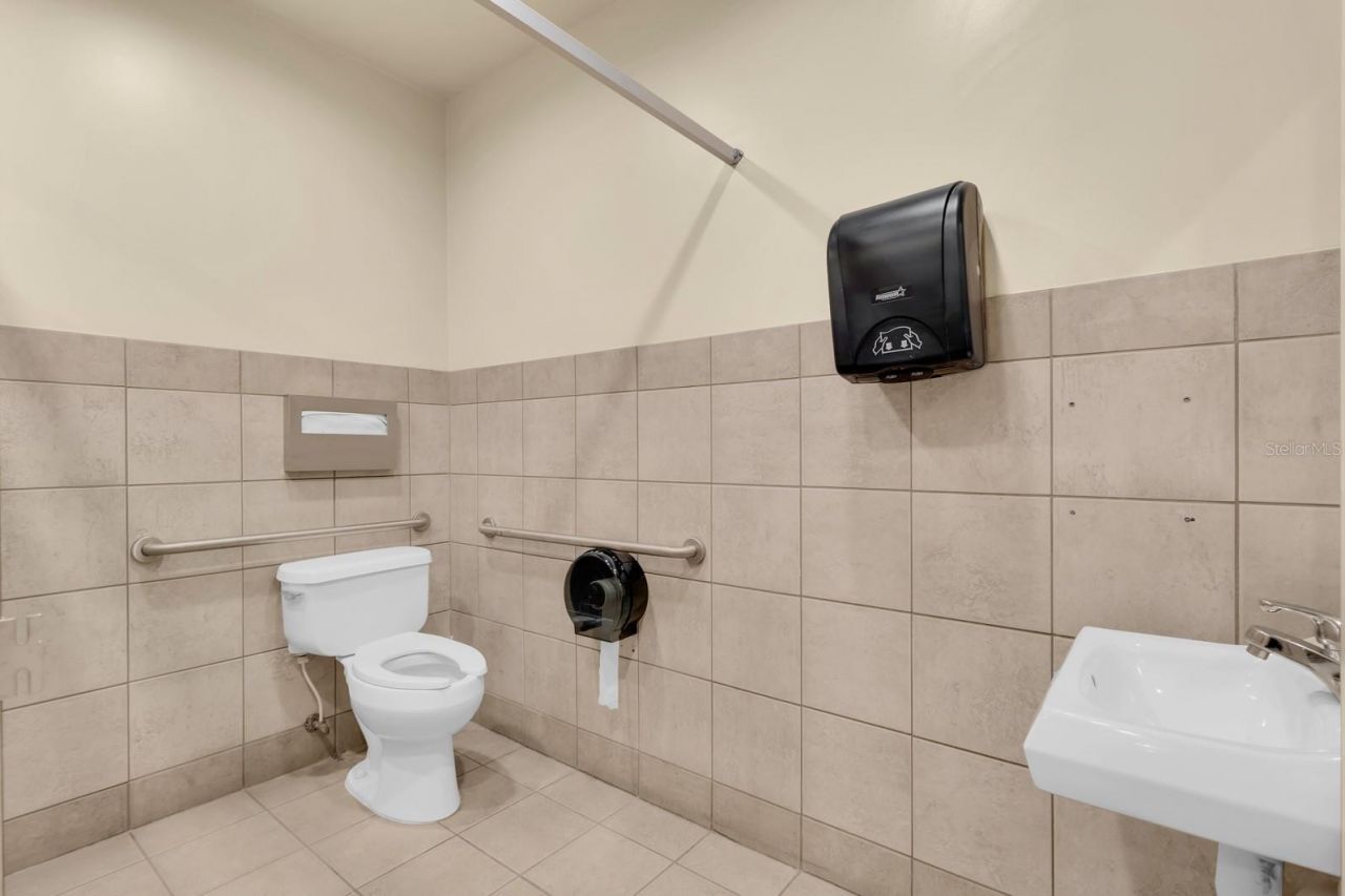 1201 E Oak Street, Kissimmee, FL 34744 Photo