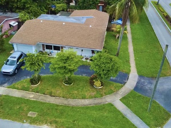 6801 NW 24TH Place, Sunrise, FL 33313