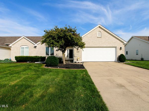 4459 E Clearwater Drive, Maumee, OH 43537