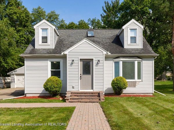 3325 Avalon Street, Lansing, MI 48911