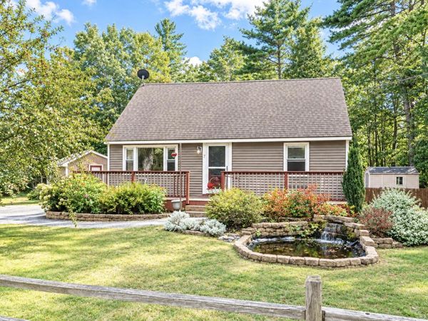 7 Elizabeth Avenue, Raymond, ME 04071