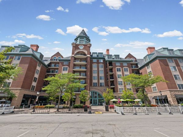 44 N Vail Avenue , Unit 209, Arlington Heights, IL 60005