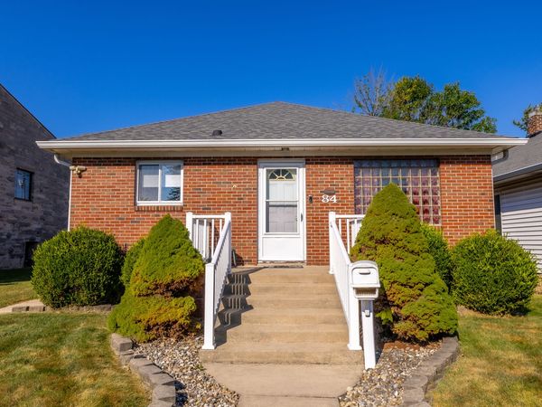 84 S 7th Avenue, Beech Grove, IN 46107