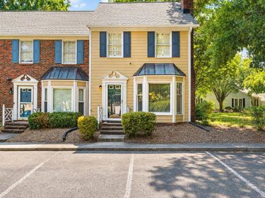 200 Standish Drive, Chapel Hill, NC 27517