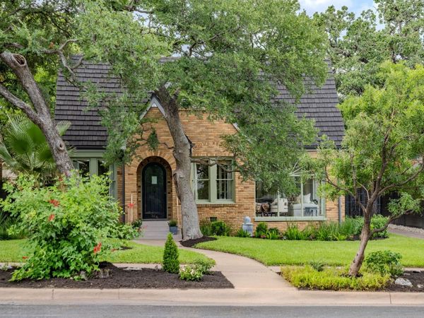 106 Laurel LN, Austin, TX 78705