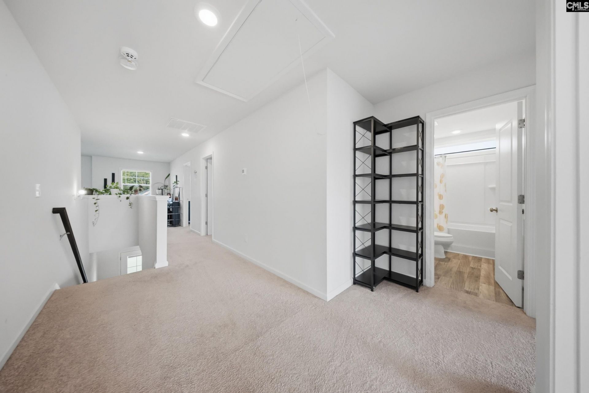 215 Belfast Way Photo 18
