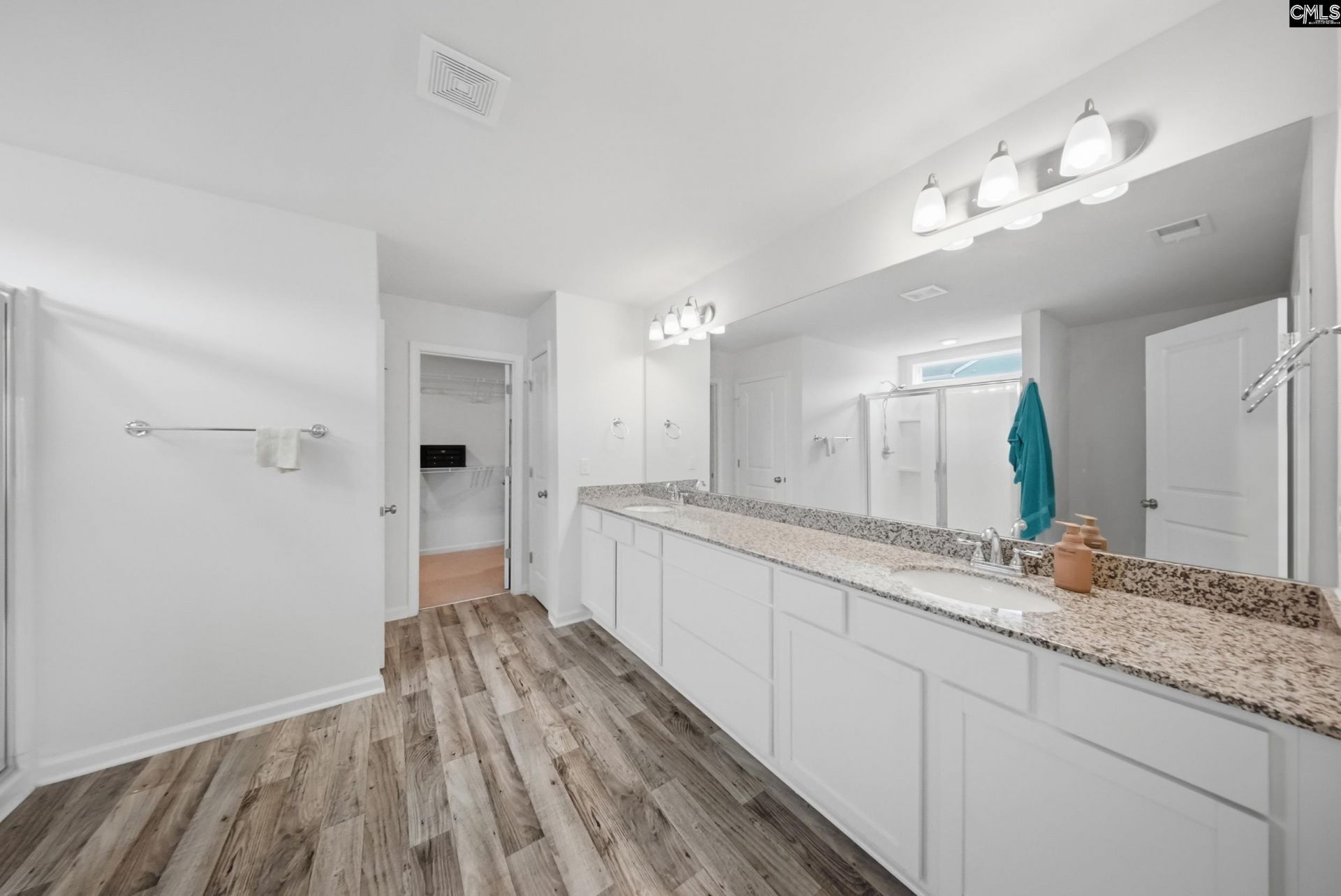 215 Belfast Way Photo 20