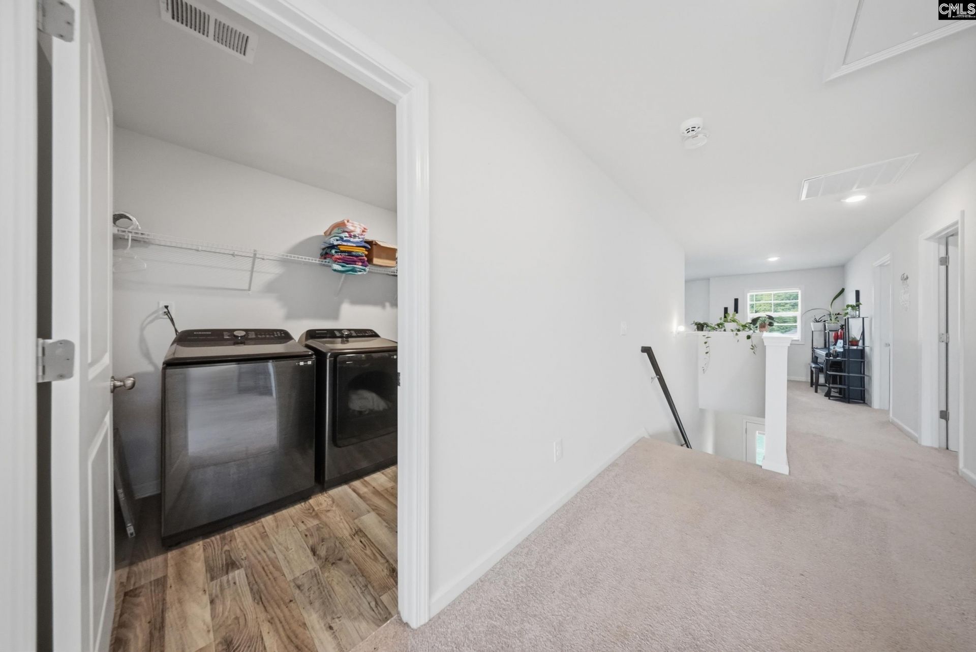 215 Belfast Way Photo 22