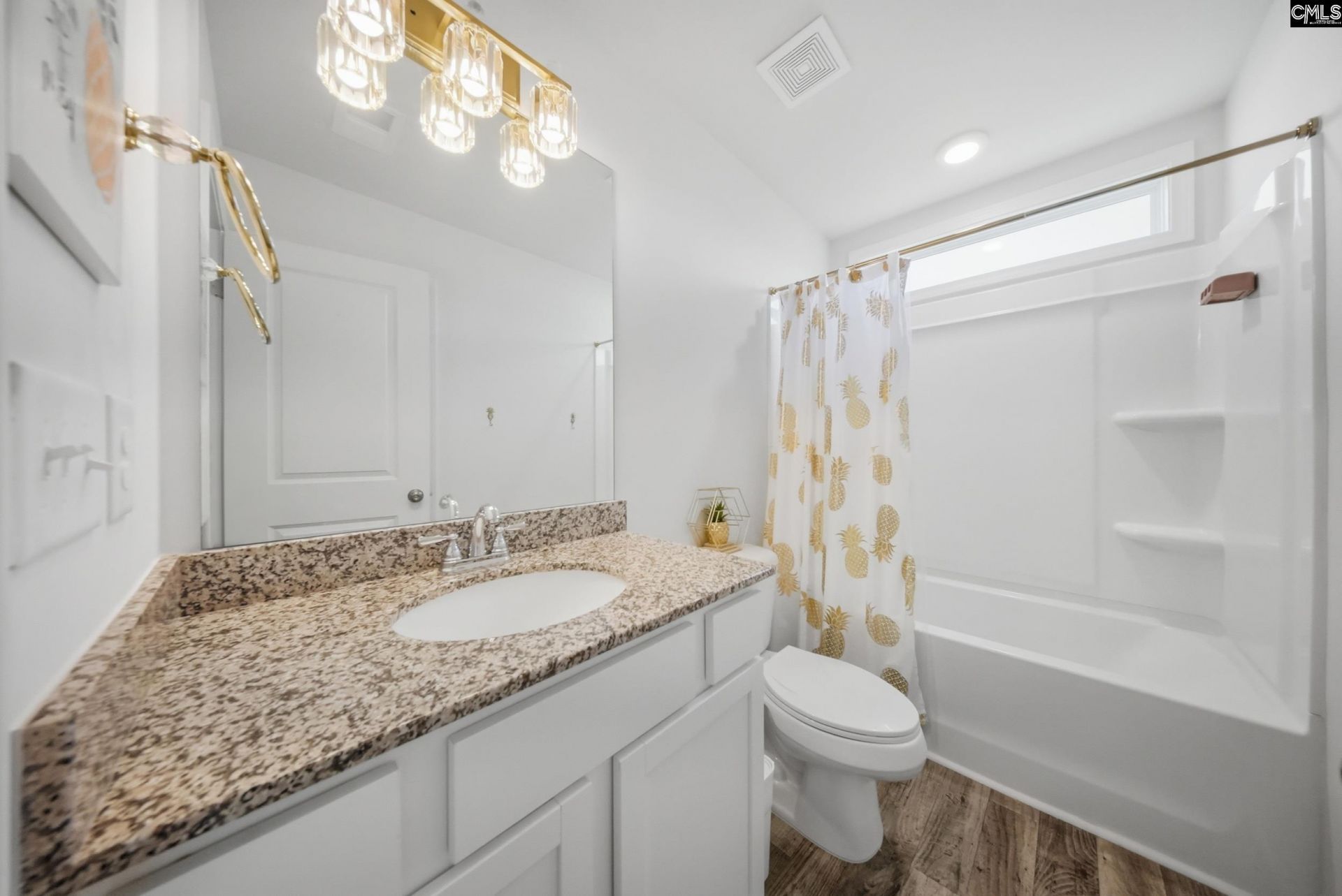 215 Belfast Way Photo 24