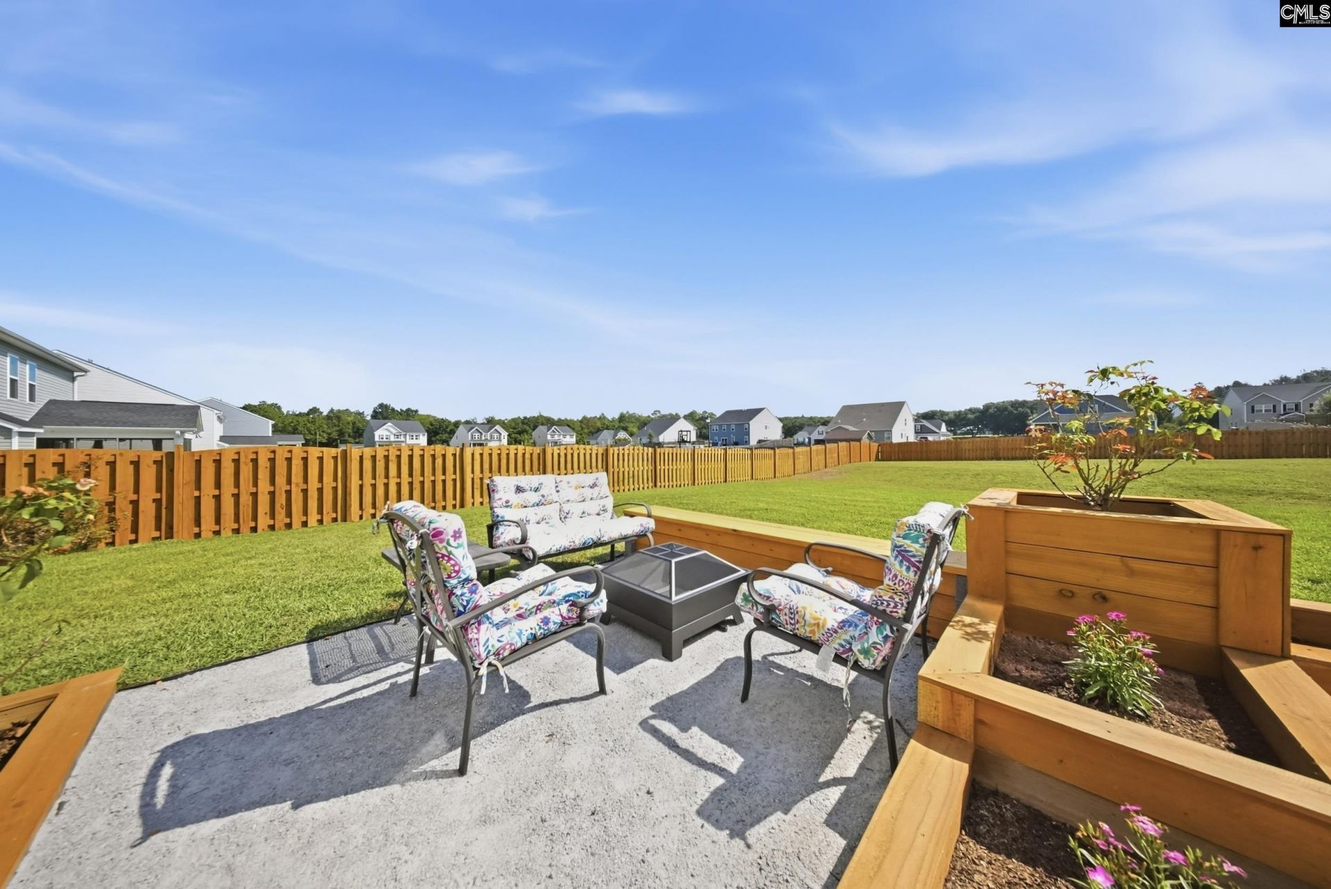 215 Belfast Way Photo 31