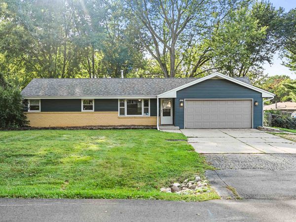 5655 SANTA FE Trail, ROCKFORD, IL 61109