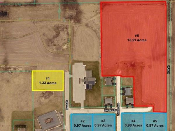 701 Highland Dr, Winnebago, IL 61088