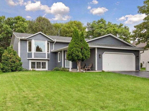 5855 W 140th Street, Savage, MN 55378