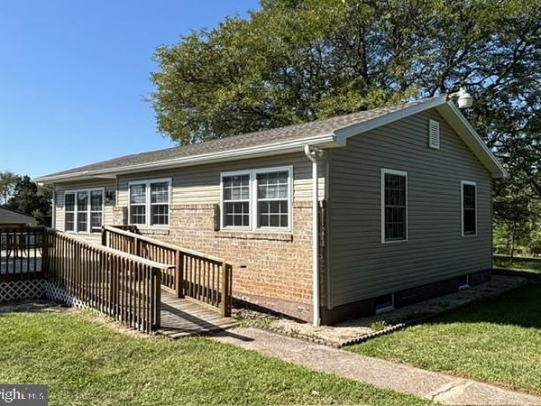 1605 HARNEY ROAD , LITTLESTOWN, PA 17340