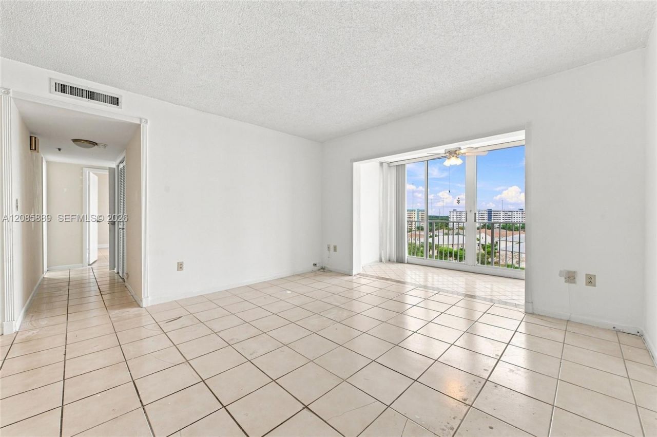 3850 Washington St, Unit 808, Hollywood, FL 33021 Photo