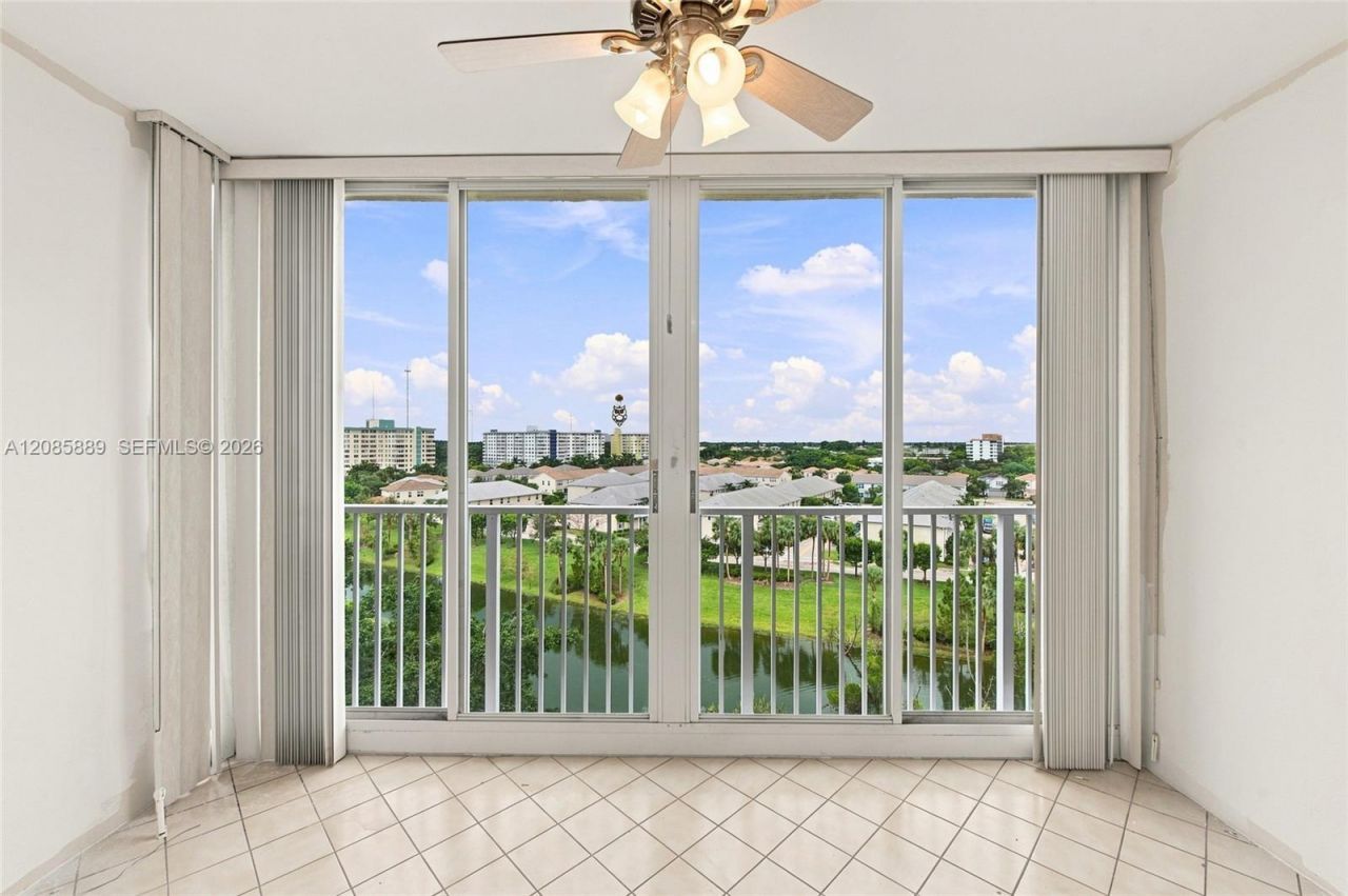 3850 Washington St, Unit 808, Hollywood, FL 33021 Photo