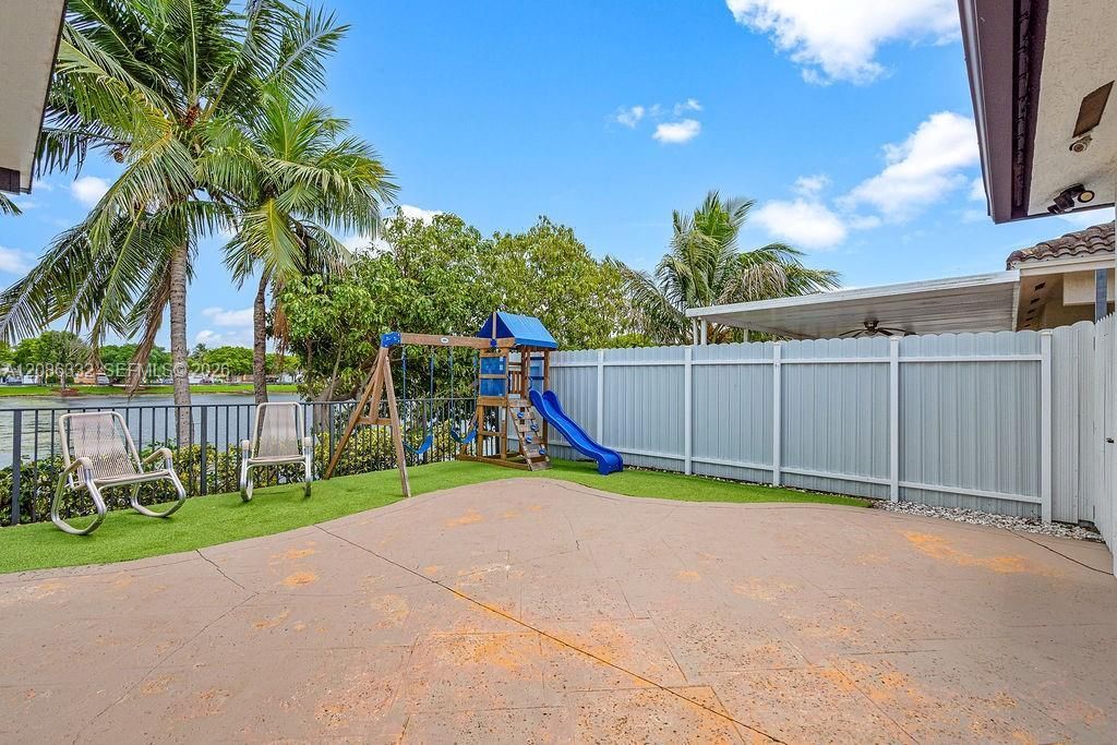 19953 NW 78th Ave, Hialeah, FL 33015 Photo