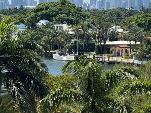 5555 Collins Ave , Unit 7Z, Miami Beach, FL 33140