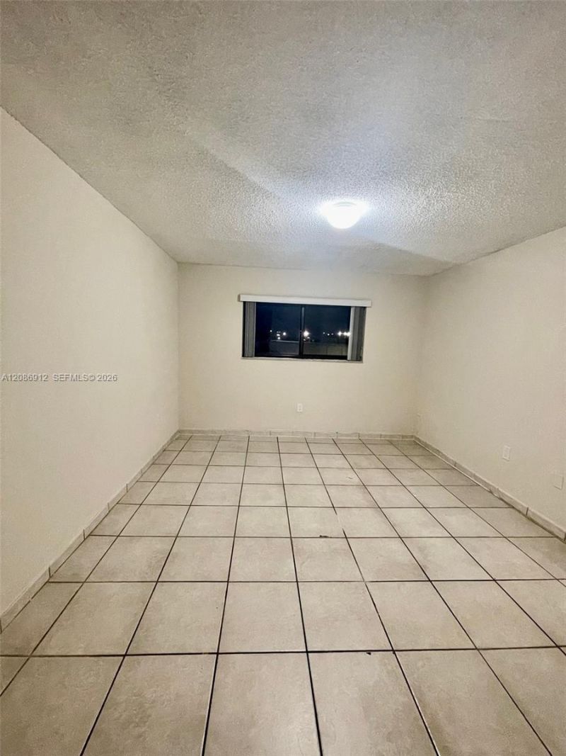 5825 W 25th Ct, Unit 311, Hialeah, FL 33016 Photo