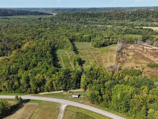 4895 Elkhorn Road , Knifley, KY 42753