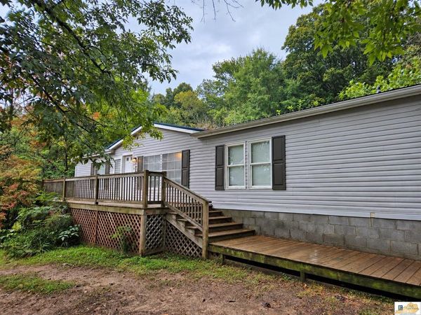 820 Mammoth Cave Road , Brownsville, KY 42210