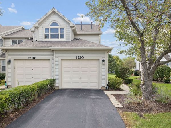1210 Rhodes Lane, Unit 1210, Naperville, IL 60540