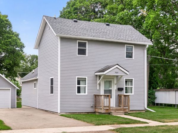 705 S 3rd Street , Oregon, IL 61061