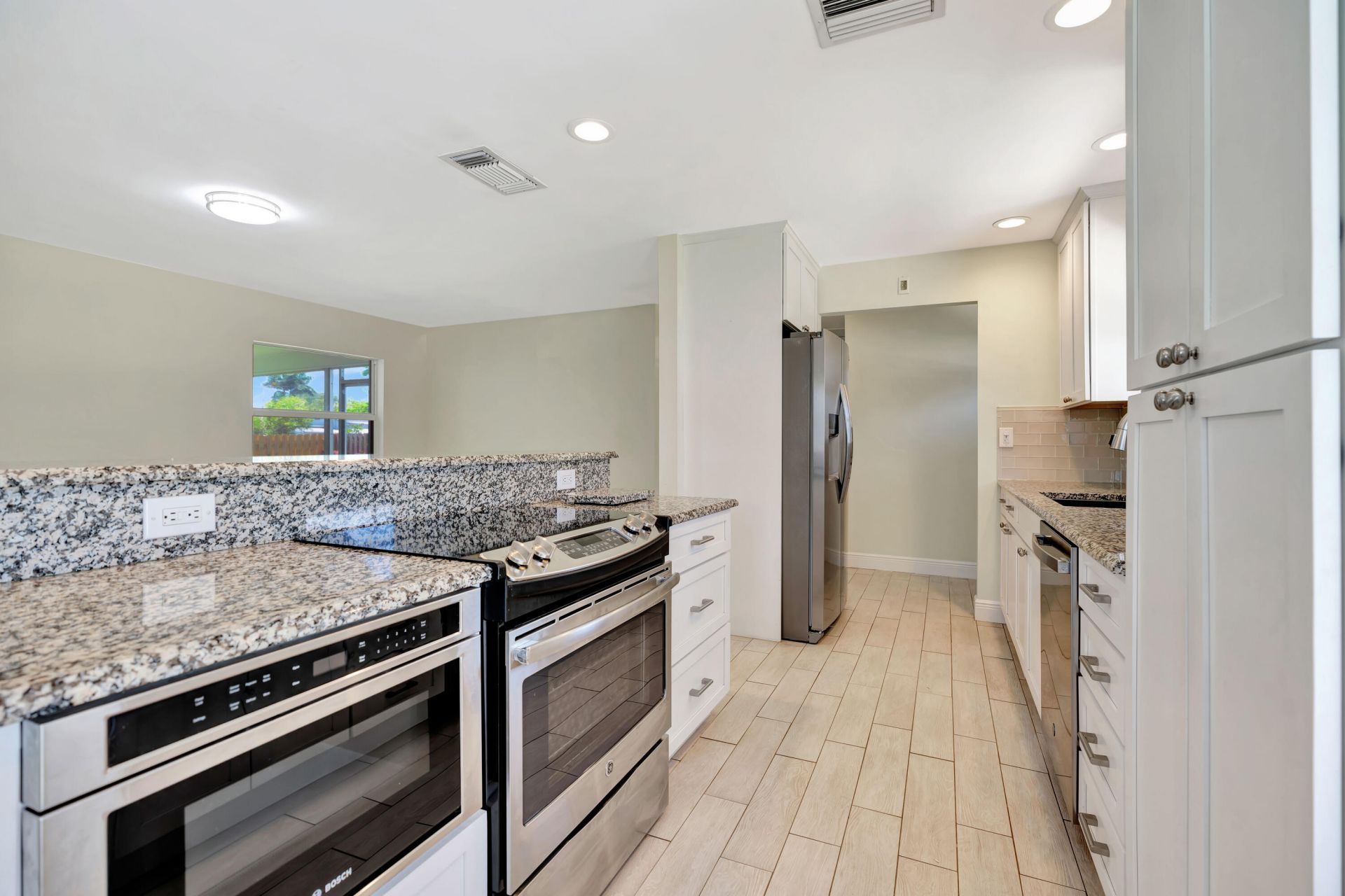 713 Gumtree Road, North Palm Beach, FL 33408 Photo