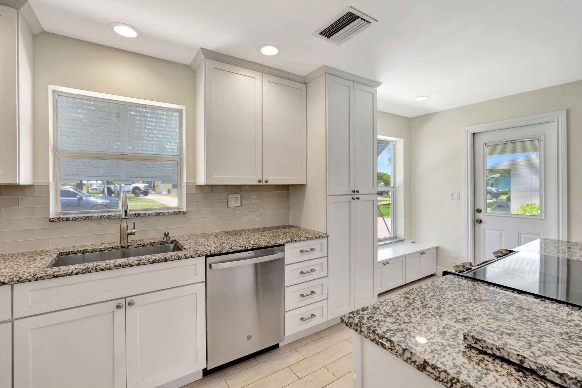 713 Gumtree Road, North Palm Beach, FL 33408 Photo