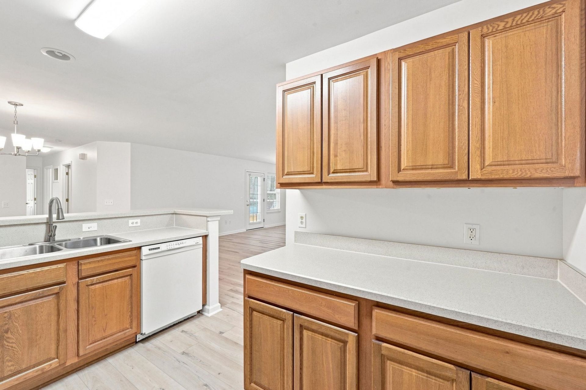 108 Brentwood Dr. Photo 13