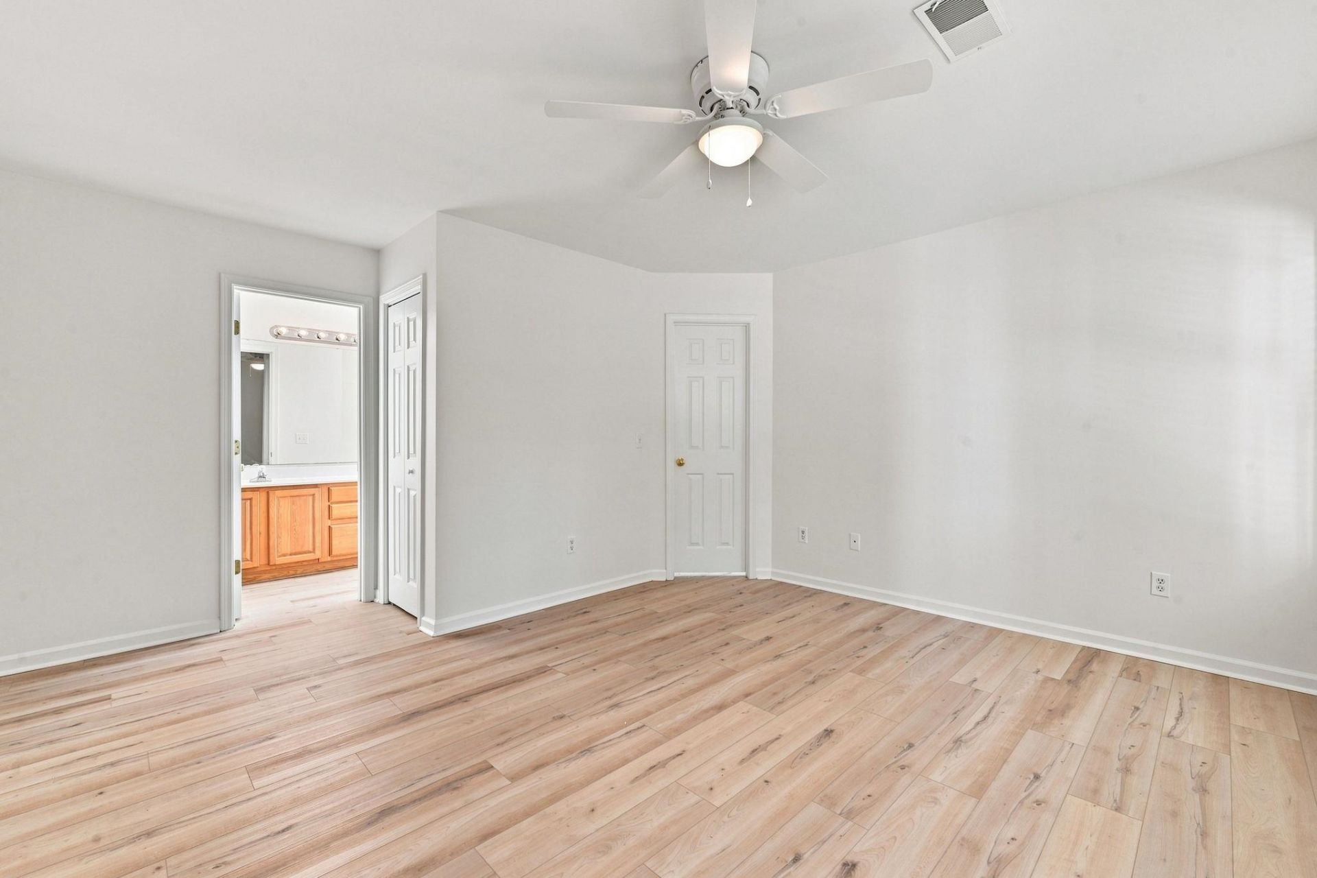 108 Brentwood Dr. Photo 15