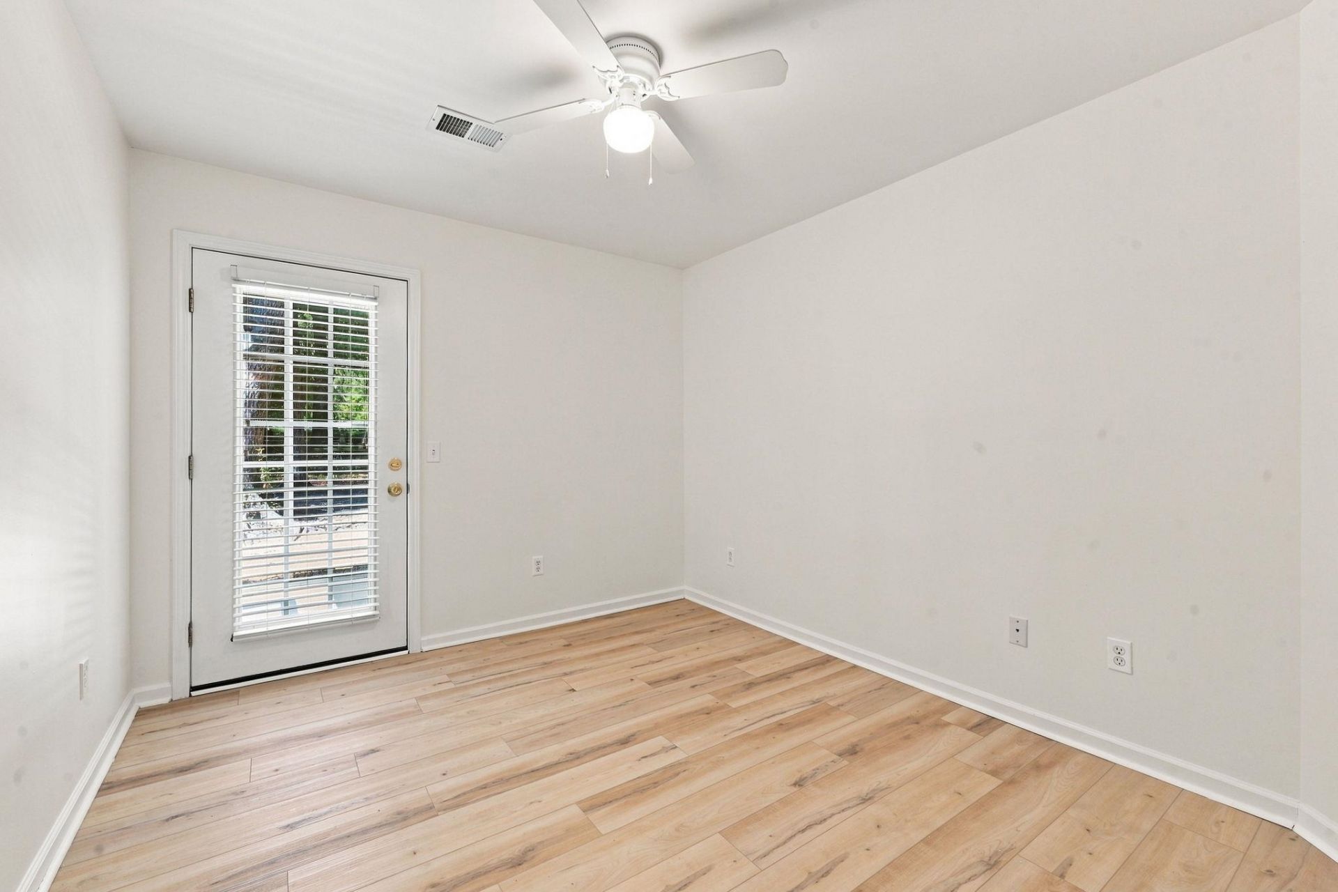 108 Brentwood Dr. Photo 23
