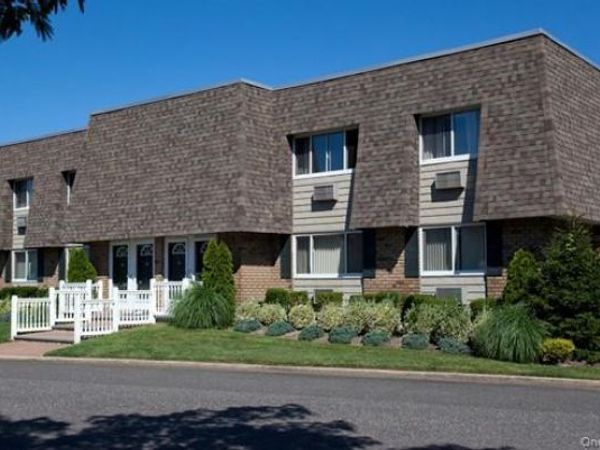 34 Philip Walk , Unit PW34, West Babylon, NY 11704