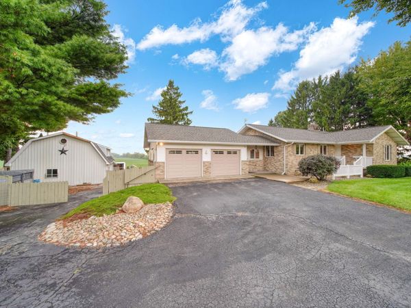 11625 Ridge Highway, Tecumseh, MI 49286