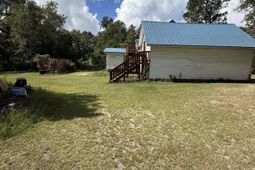 702 Sidneys Road photo 4