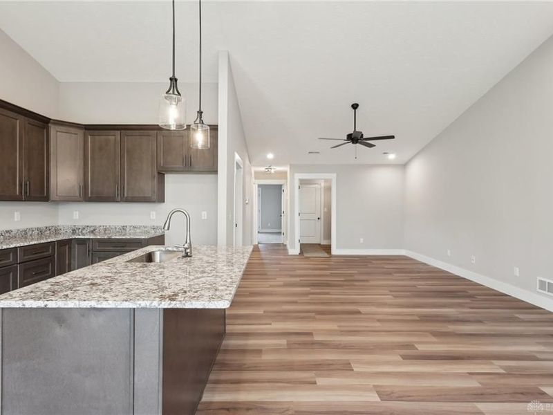 5019 Waterford Lane, Middletown, OH 45042 Photo 10