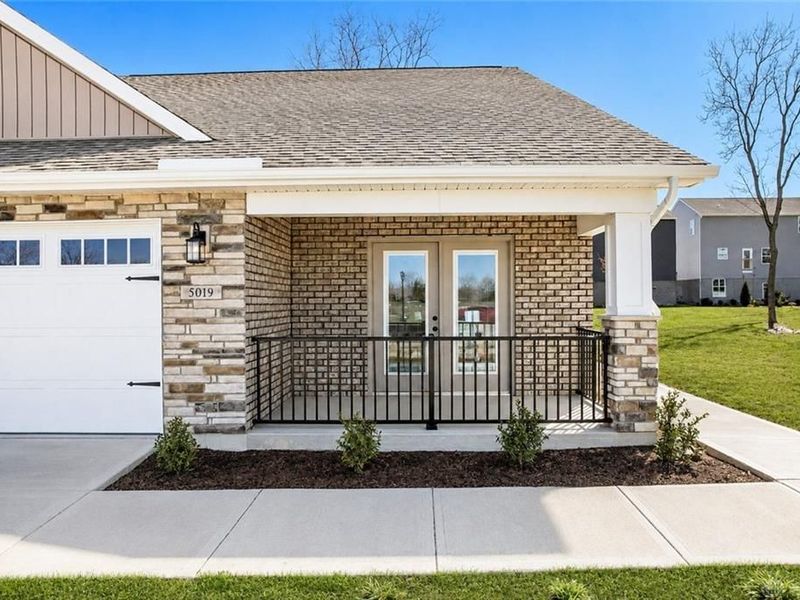 5019 Waterford Lane, Middletown, OH 45042 Photo 2