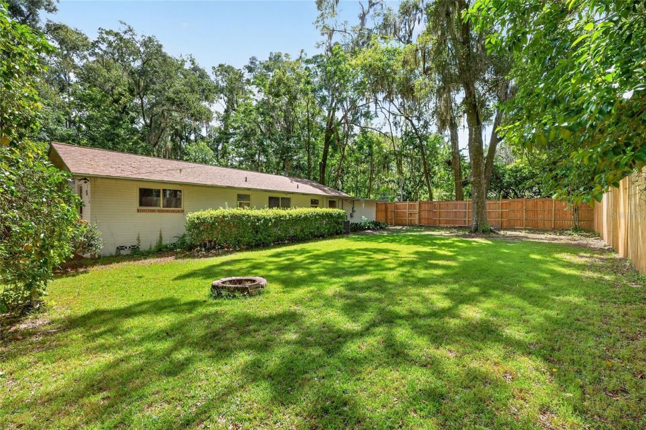 810 NW 19th Terrace, Gainesville, FL 32603 Photo