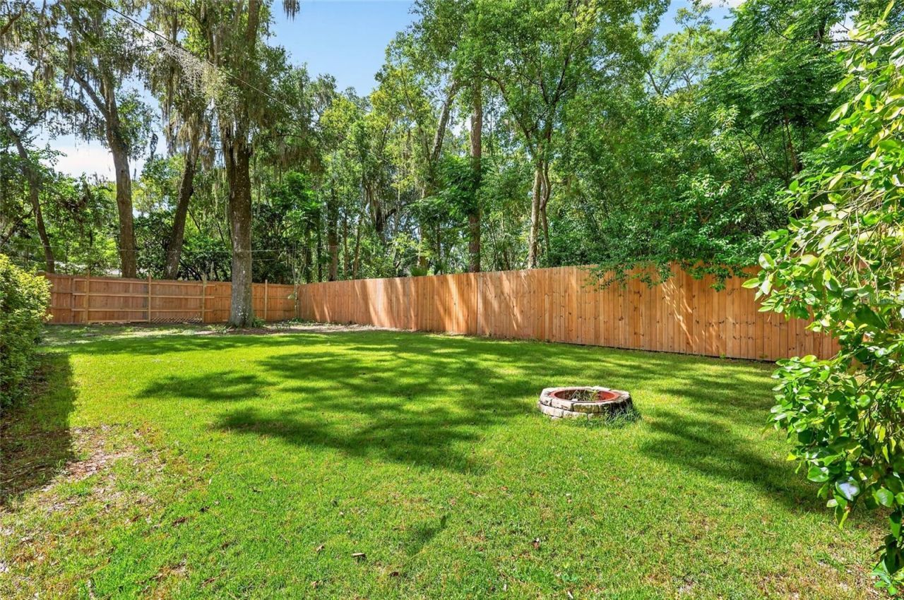 810 NW 19th Terrace, Gainesville, FL 32603 Photo