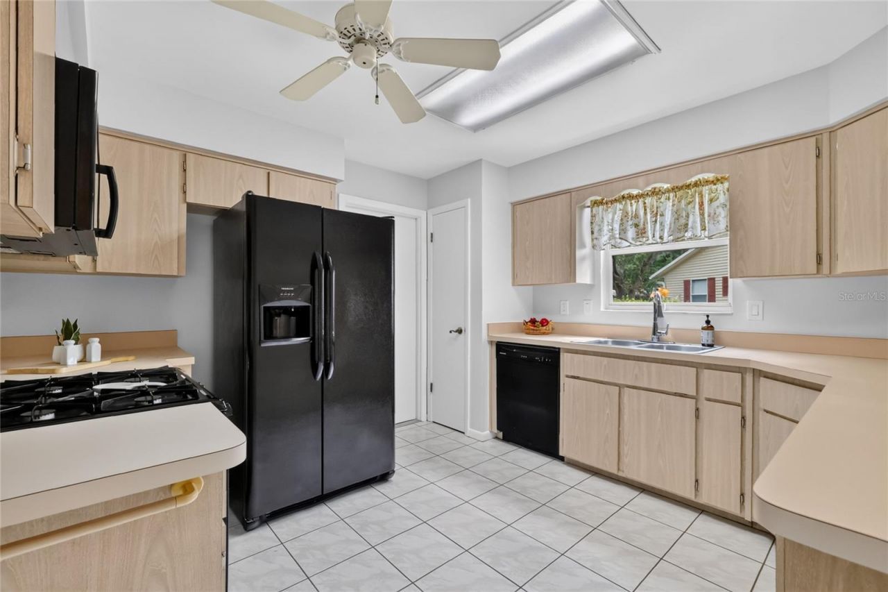822 Dundee Circle, Leesburg, FL 34788 Photo