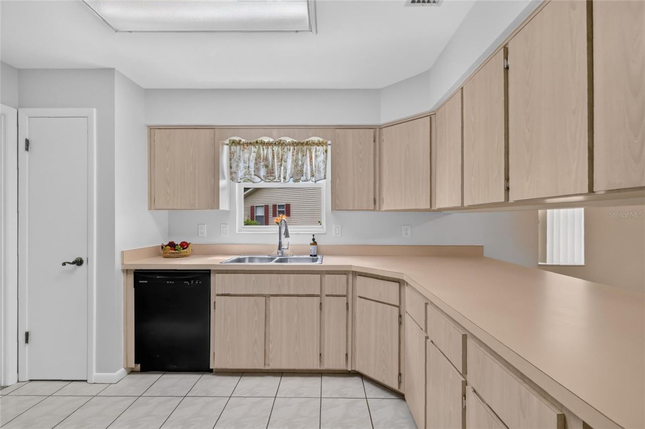 822 Dundee Circle, Leesburg, FL 34788 Photo