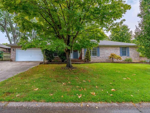 5433 Crestwood Drive, Newburgh, IN 47630