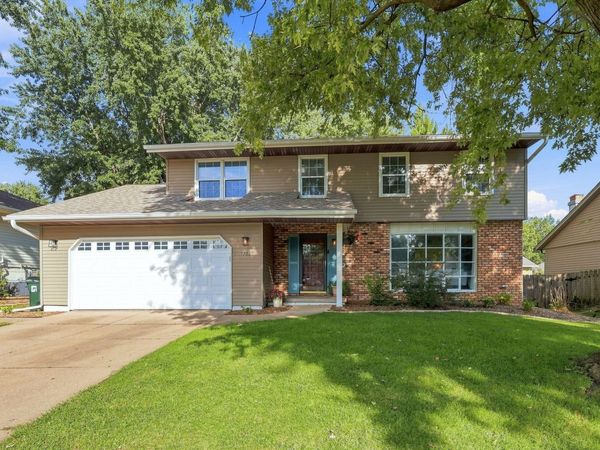 5721 Fillmore Street , Davenport, IA 52806