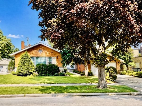 1034 Forest Road, La Grange Park, IL 60526