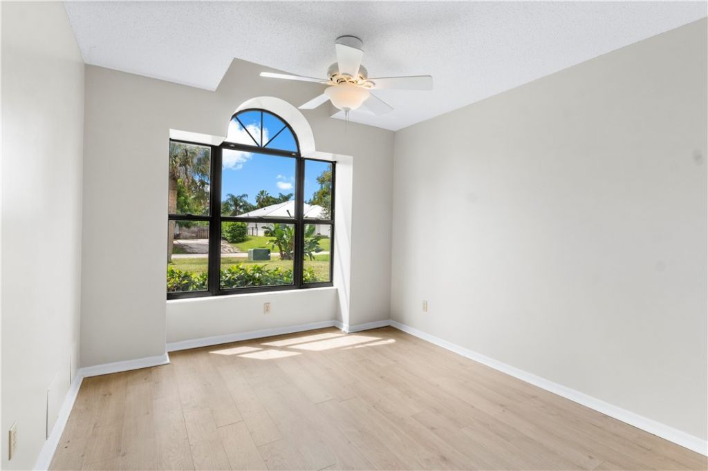 538 Alamanda Avenue, Sebastian, FL 32958 Photo
