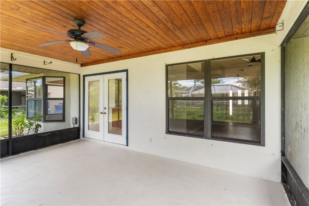 538 Alamanda Avenue, Sebastian, FL 32958 Photo