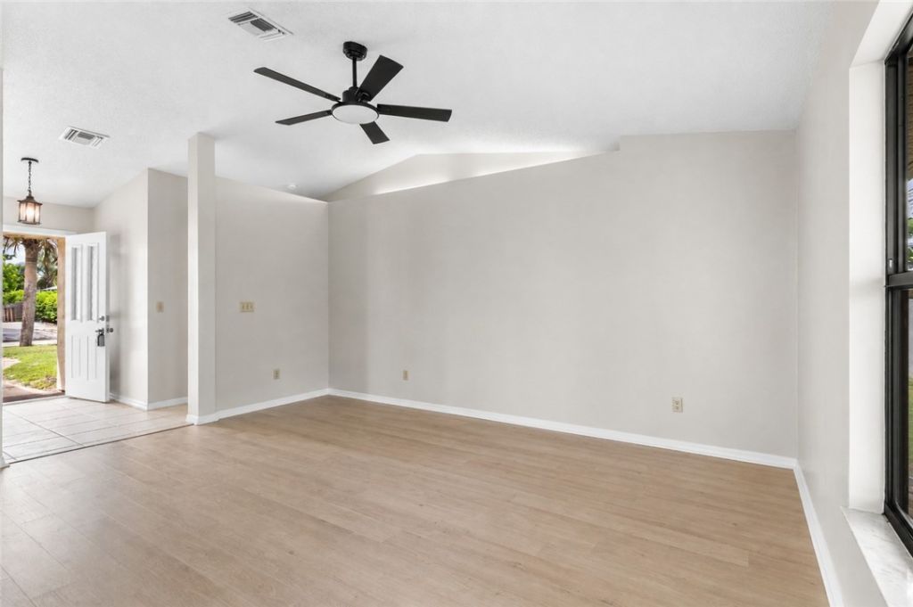 538 Alamanda Avenue, Sebastian, FL 32958 Photo